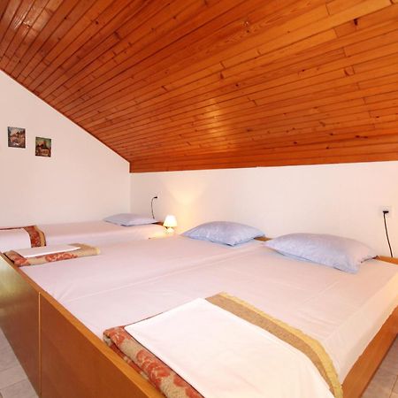 Apartments By The Sea Basina, Hvar - 542 Vrbanj Chambre photo