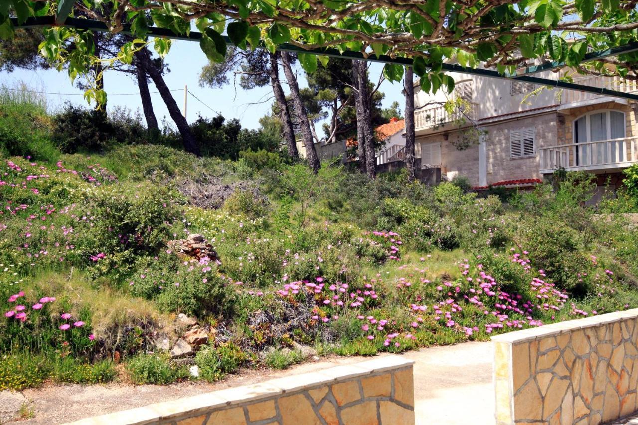 Apartments By The Sea Basina, Hvar - 542 Vrbanj Extérieur photo