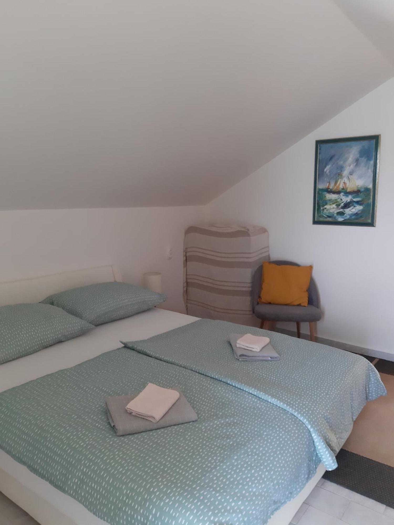 Apartments By The Sea Basina, Hvar - 542 Vrbanj Chambre photo